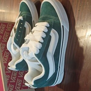 Vans Dark Green and White Sneakers Knu Skool Suede Mens Size 4 Women's 5.5 Nwt